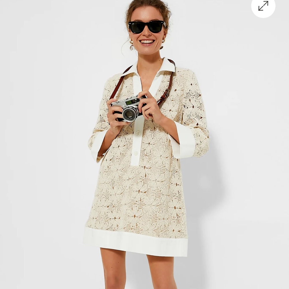 Champagne Collier Dress
TUCKERNUCK